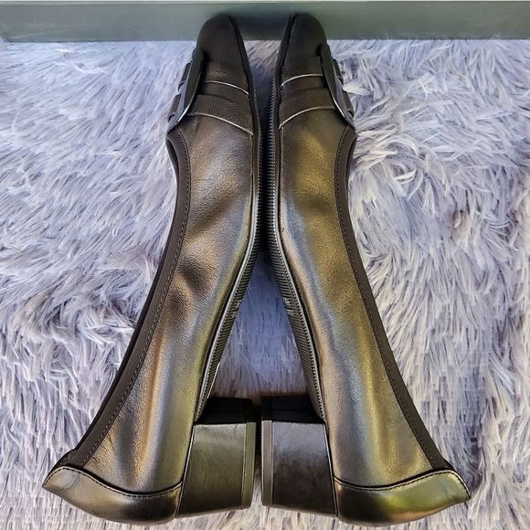 Mark Lemp Erica Black Nappa Kitten Heels - Picture 4 of 5